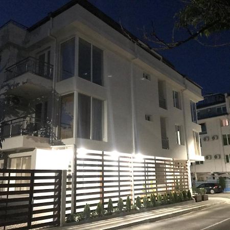 Villa Akra เชอร์โนโมเรทส์ ภายนอก รูปภาพ