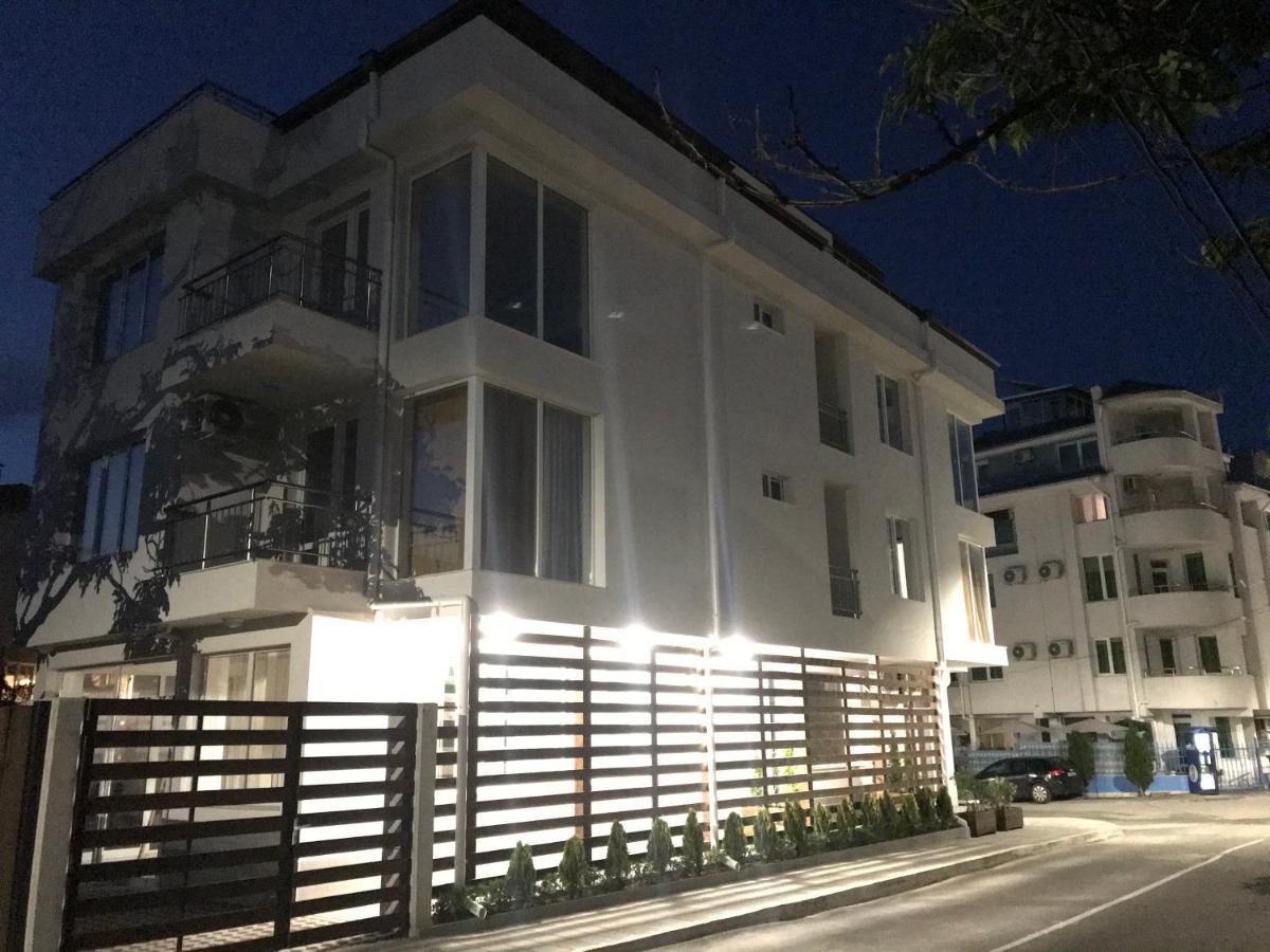 Villa Akra เชอร์โนโมเรทส์ ภายนอก รูปภาพ