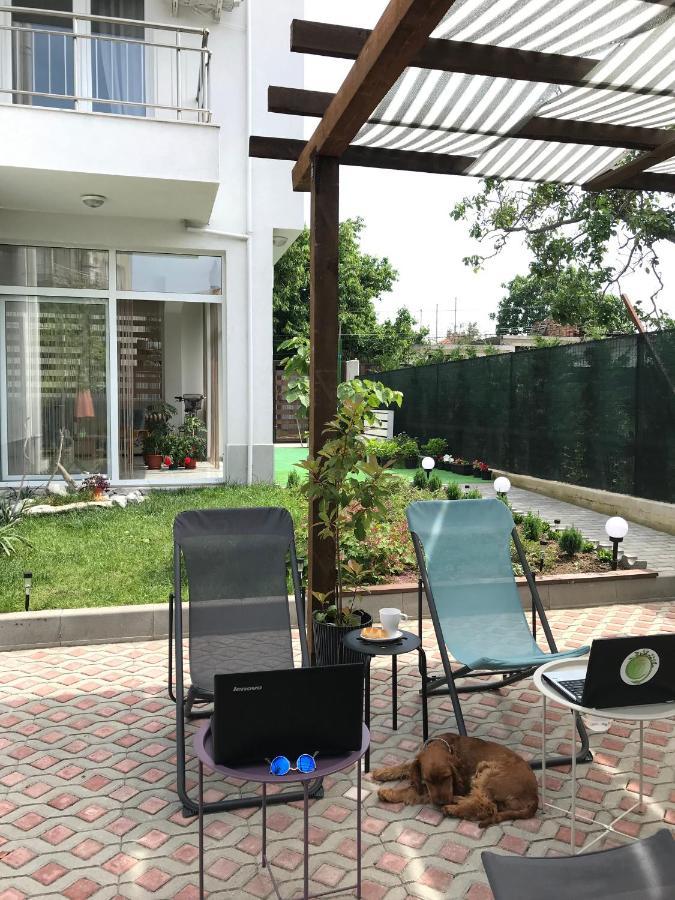 Villa Akra เชอร์โนโมเรทส์ ภายนอก รูปภาพ